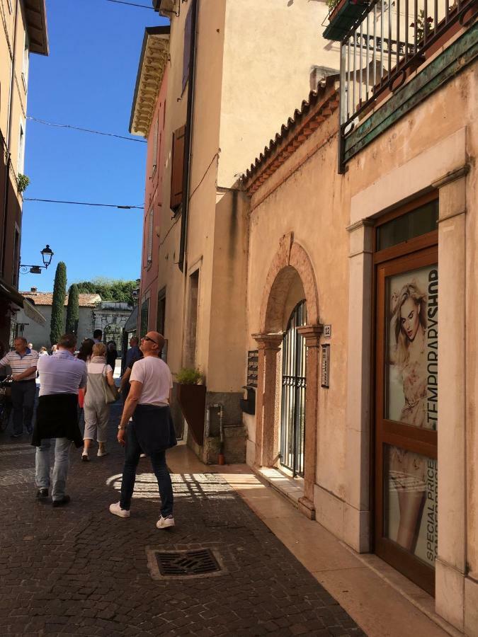 Apartamento Casa Elisabetta Peschiera del Garda Exterior foto